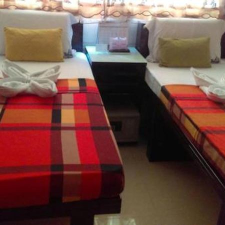 קוולון Temple Street Hotel מראה חיצוני תמונה