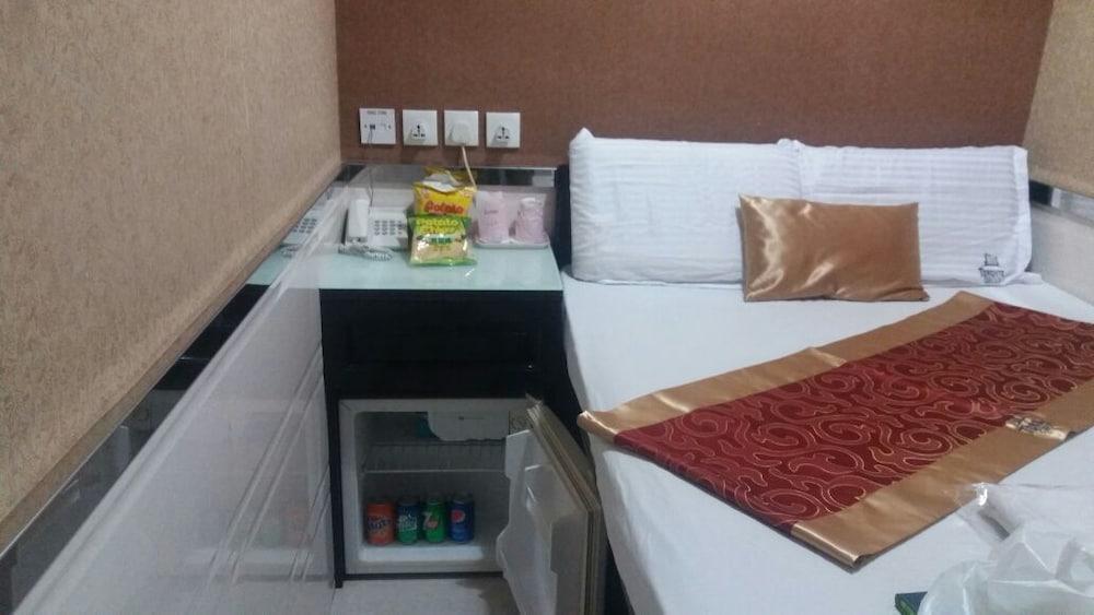קוולון Temple Street Hotel מראה חיצוני תמונה
