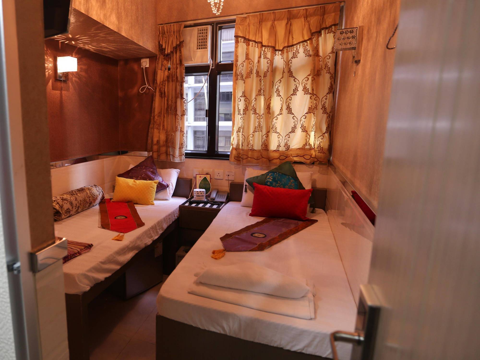 קוולון Temple Street Hotel מראה חיצוני תמונה